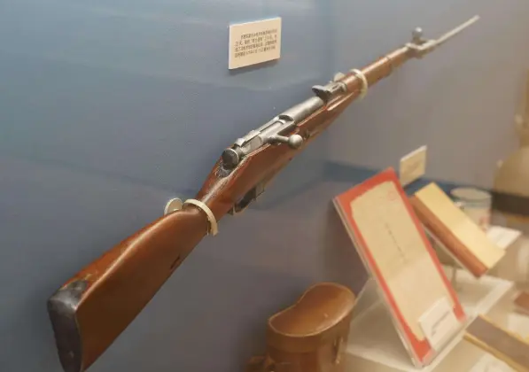 志愿军“神枪手”：用1条枪33天毙敌214人