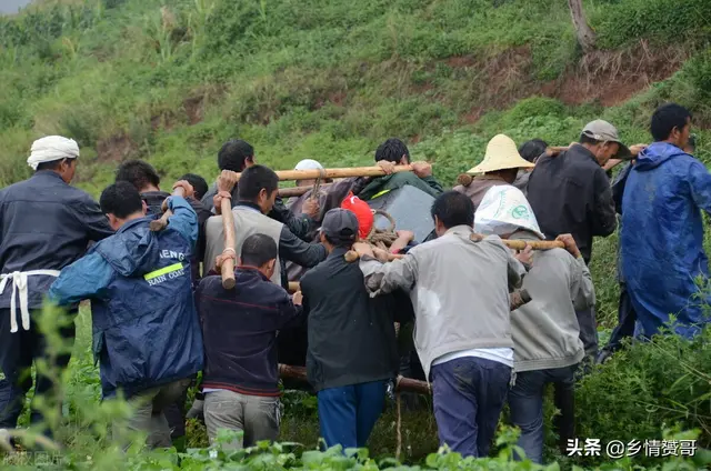 农村殡葬改革,现有的农村土坟如何安置