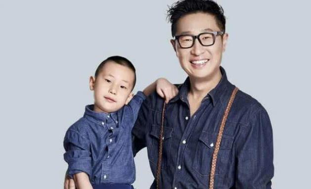 他是国家一级演员，春晚彩排时得知儿子去世消息，成为他一生的痛