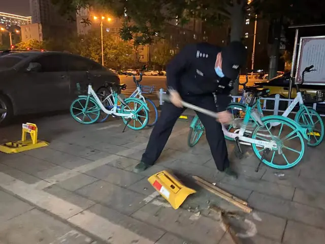 石家庄:公共停车位被装地锁?拆